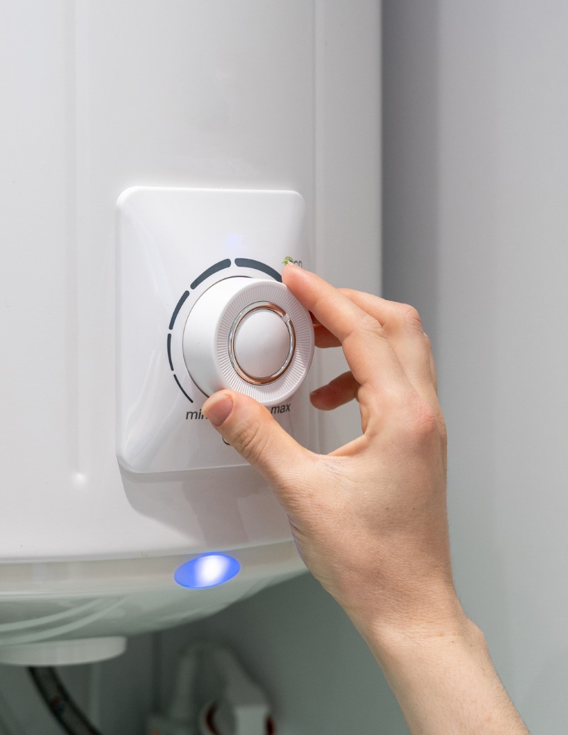 Global voltage regulator market 2024-2028