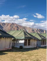 Glamping Market Growth, Size, Trends, Analysis Report by Type, Application, Region and Segment Forecast 2021-2025